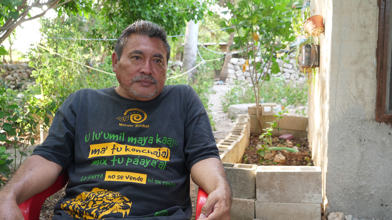 Bild von Pedro Uc auf einer Terrasse